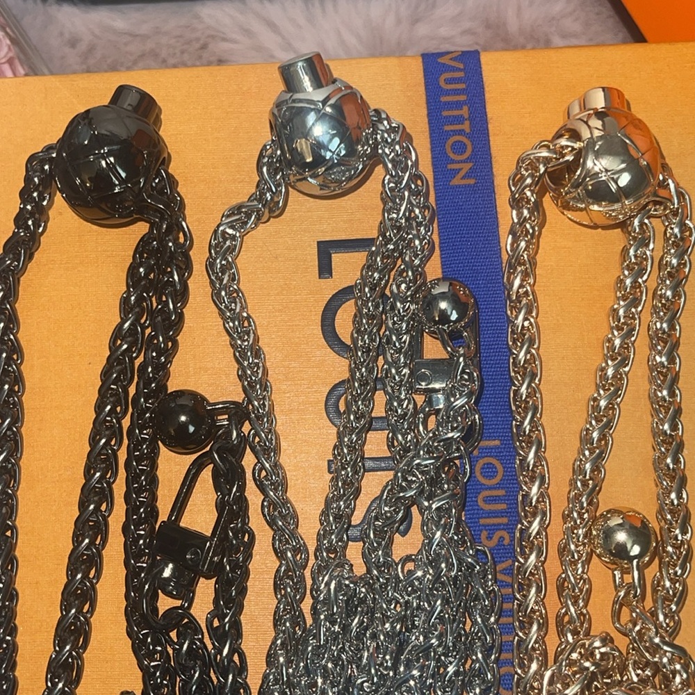 Amazing Quality Adjustable crossbody chains for bags or wallets. 3 colors